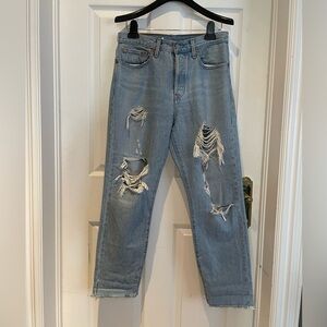 LEVIS ripped jeans